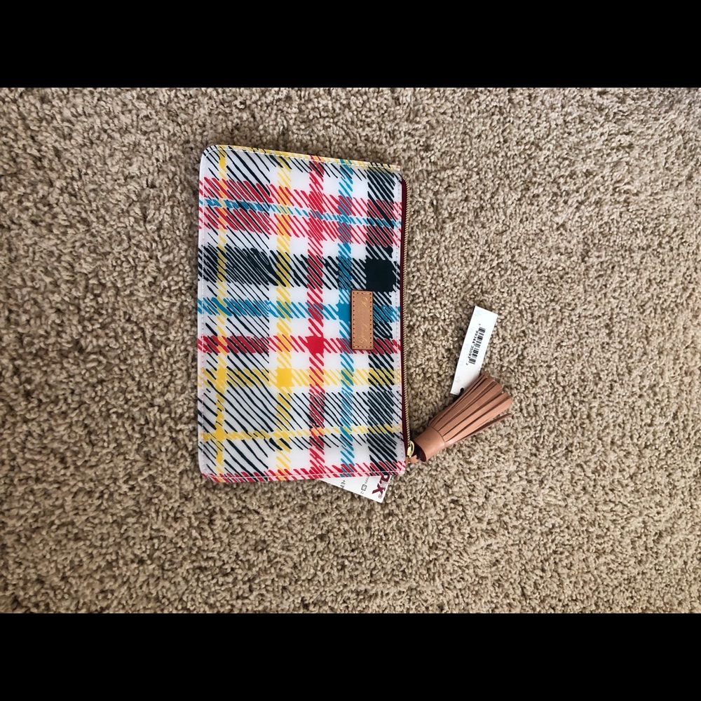 Dooney & Bourke Case